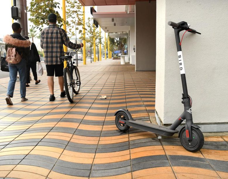 Santa Monica permettra à Lime, Bird, Lyft et JUMP d'exploiter des scooters électriques | TechCrunch