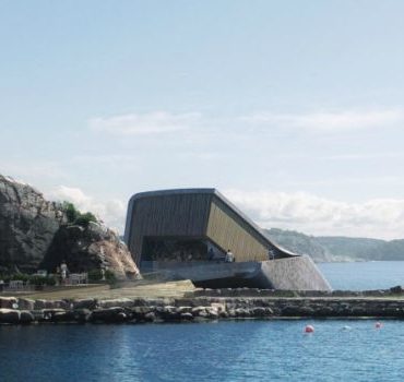 Underwater restaurant norway